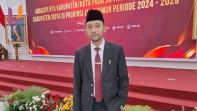 POTRET. Ketua KPU Sumenep, Nurussyamsi, saat diwawancarai oleh awak media beberapa waktu lalu. (Dok.Istimewa/Rangkuman.net)