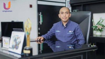 POTRET. Manager UP3 PLN Madura, Fahmi Fahresi, diruang kerjanya. (Dok. Istimewa/Rangkuman.net) 