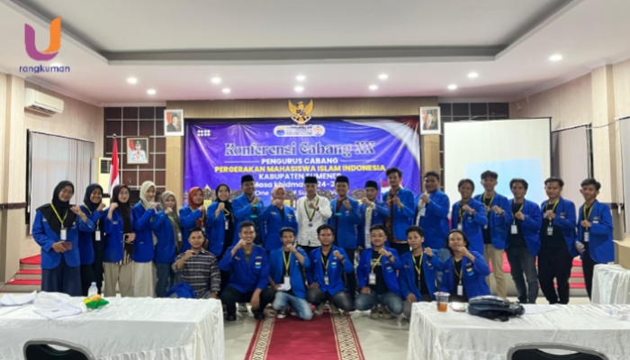 POTRET. Sesi foto bersama usai dilaksanakannya Konfercab XX PC PMII Sumenep periode 2025-2026 beberapa waktu lalu, (Dok. Ury/Rangkuman.net) 