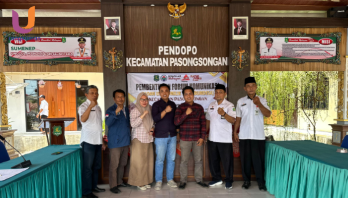 POTRET. Sesi Foto Bersama Usai Forum BUMDes Kecamatan Pasongsongan, (Dok. Istimewa/Rangkuman.net)