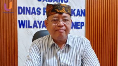POTRET. Kacabdin Sumenep, Budi Sulistyo, saat diwawancarai oleh media ini di ruang kerjanya, (Dok. Ury/Rangkuman.net)