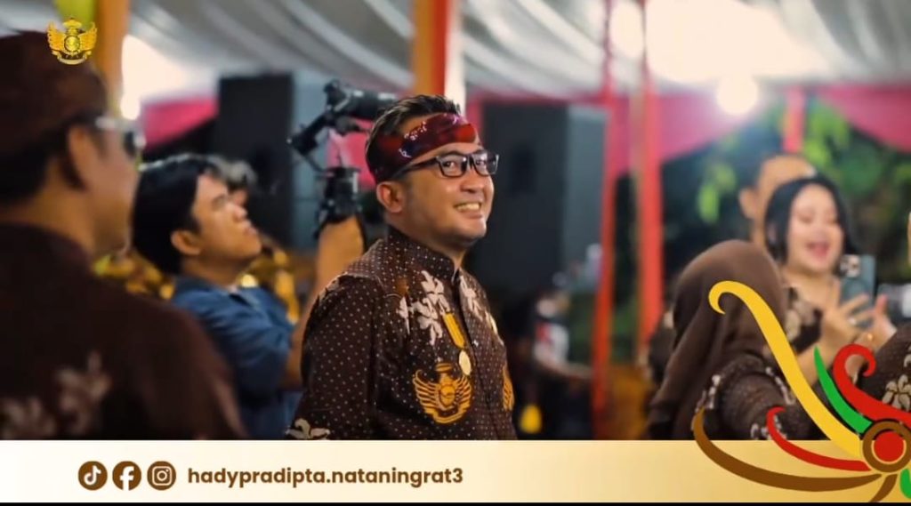 POTRET. Wakil Sekretaris Jenderal MAKN RBMS Hadi Pradipta Nataningrat saat menghadiri kegiatan budaya di Sumenep (Istimewa/Rangkuman.net) 
