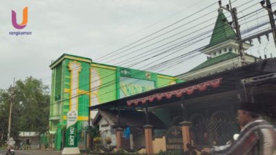 POTRET. Kantor Pusat BMT NU Jatim, di Jalan Raya Gapura, Desa Gapura Tengah, Kec. Gapura Kab. Sumenep (Rangkuman.net) 