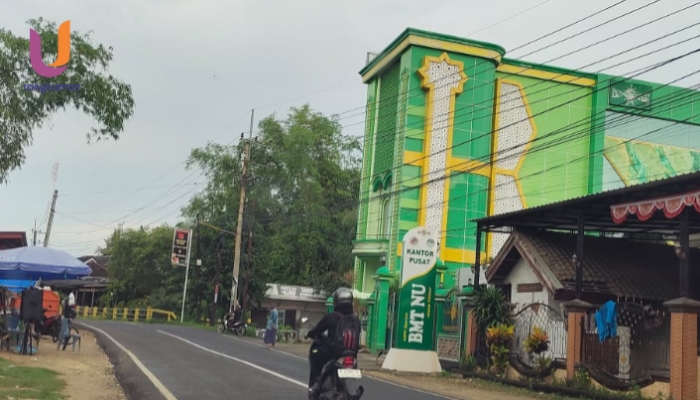 POTRET. Kantor BMT NUansa Jatim di Jalan Raya Gapura, Desa Gapura Tengah, Kec. Gapura Kabupaten Sumenep. (Rangkuman.net) 